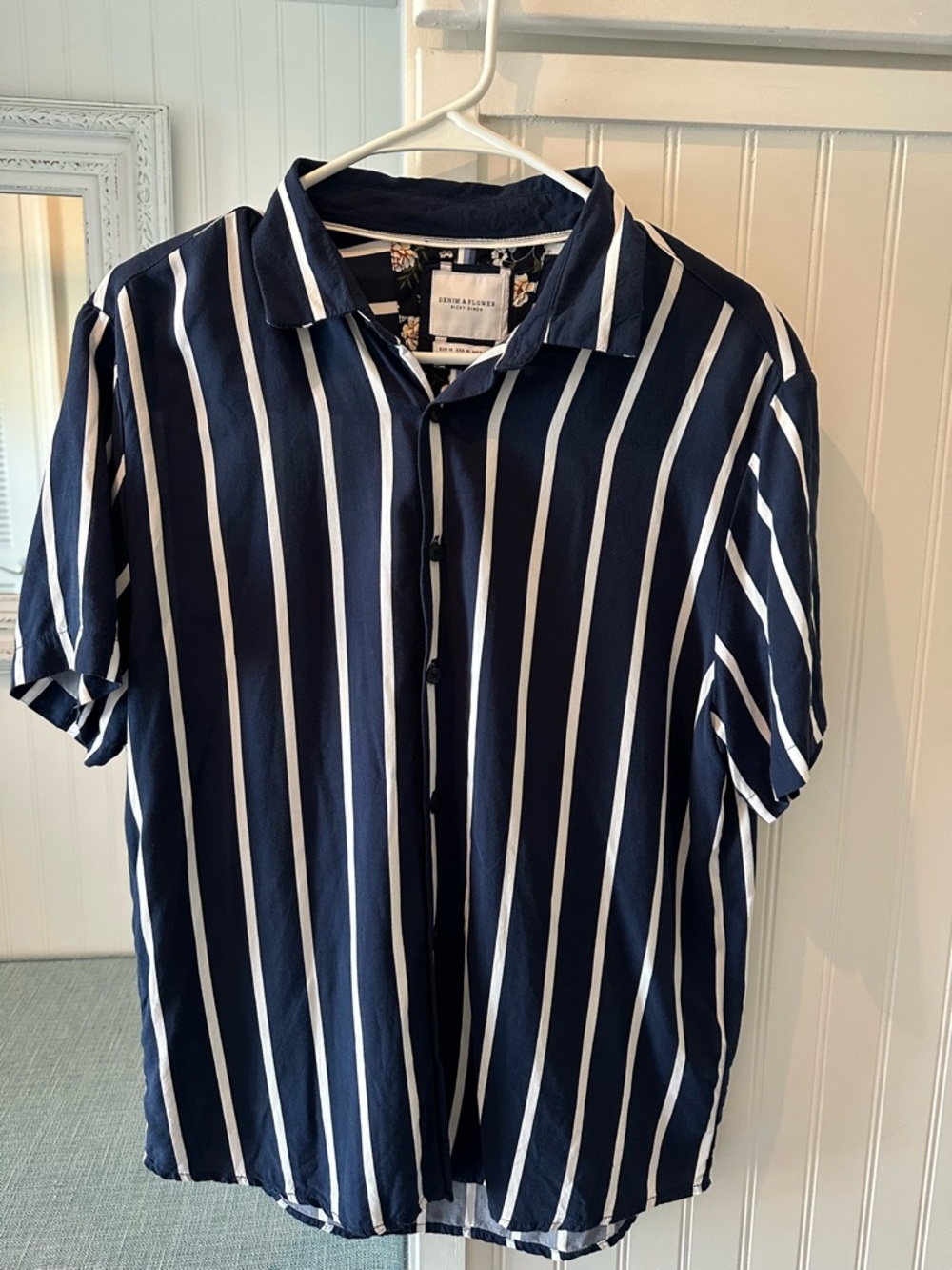 Denim & Flower Navy and White Vertical Stripe Short Sleeve Shirt AS NEW!